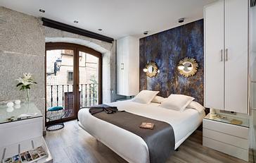 4 stars at the heart of Madrid